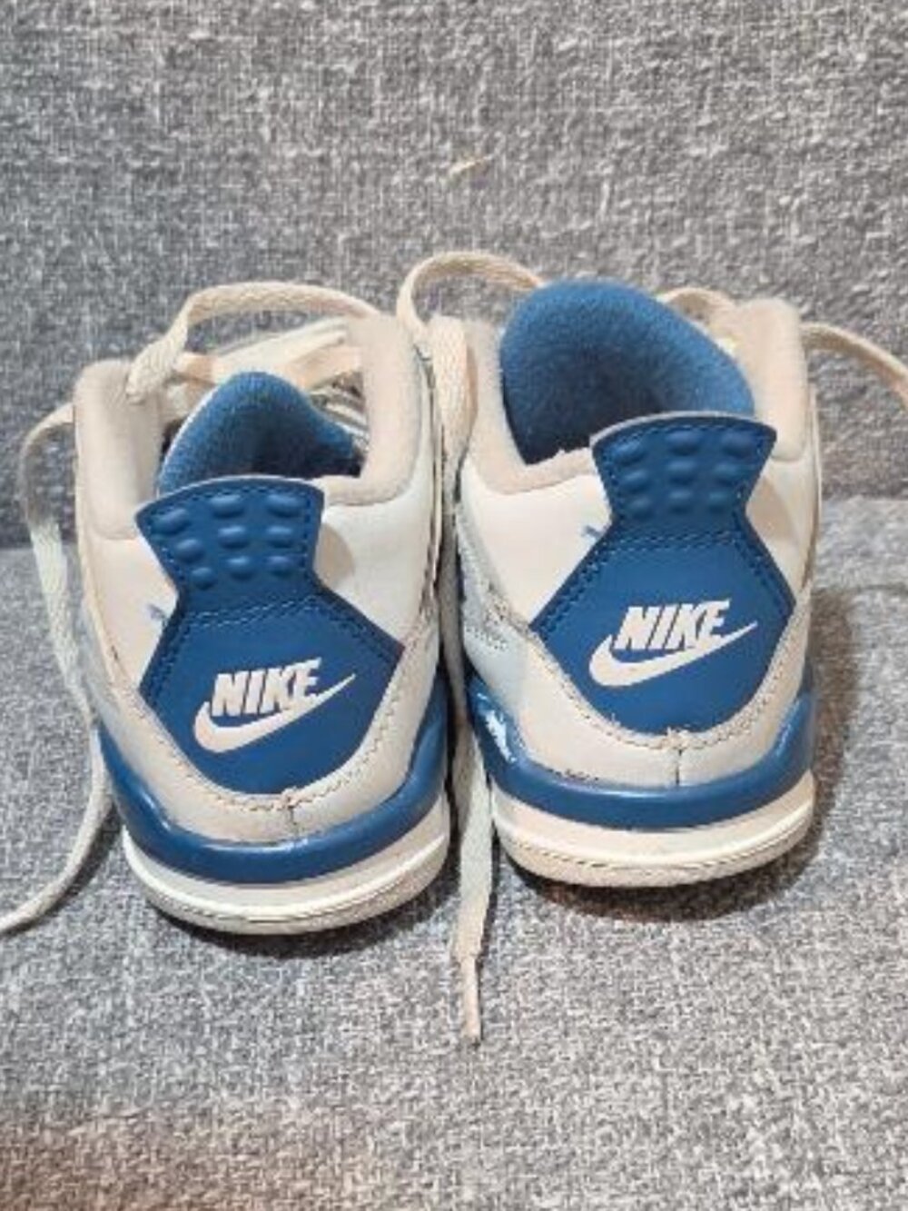 Nike Air Jordan 4 Retro "Military Blue" Toddler Sneakers - Picture 4 of 5